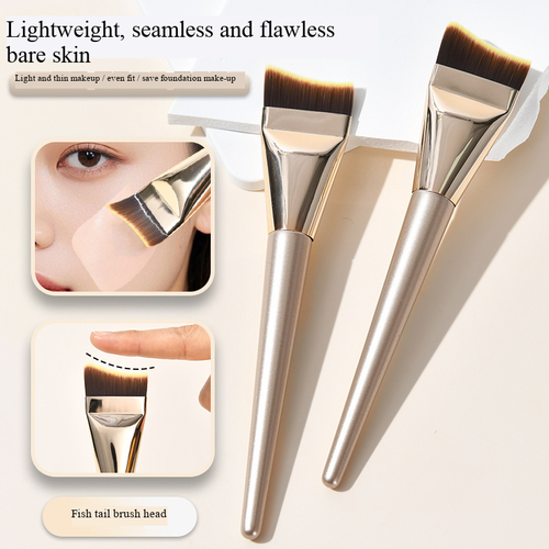 🏆Flash Sale⚡ 50K+ SOLD! 🏆Fish Tail Foundation Brush – Streak-Free, Soft & Lightweight for Flawless Application-#YUN7