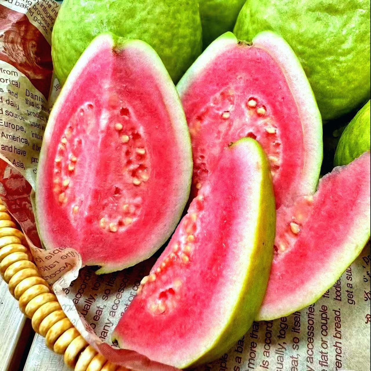 🔥 (New Harvest) Organic Pink Guava Seeds | 🌿Pre-Primed for High Germination (99% Germination)-ZDQ8